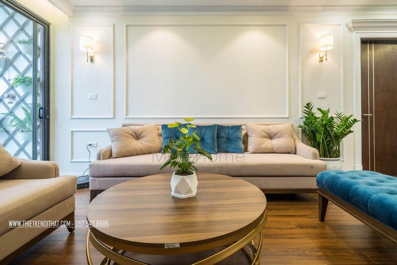 Lấy cảm hứng từ nghệ thuật trang trí tường của nội thất tân cổ điển đem cho không gian phòng khách hiện đại sự thu hút sang trọng đặc biệt