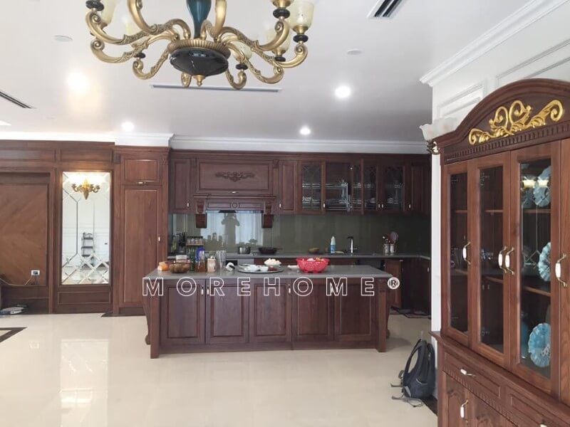 Morehome giới thiệu đến quý khách hàng công trình hình ảnh thi công nội thất biệt thự cao cấp tai Ecopark Hưng Yên. Đây là công trình thi công nội thất bằng gỗ tự nhiên. Nếu quý khách đang cần tìm thuê đơn vị thiết kế và thi công nội thất biệt thự tại Ecopark thì hãy liên hệ ngay với Morehome để được tư vấn và tham quan công trình thi công thực tế.